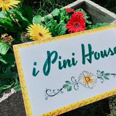 I Pini House Villa Magione Bagian luar foto