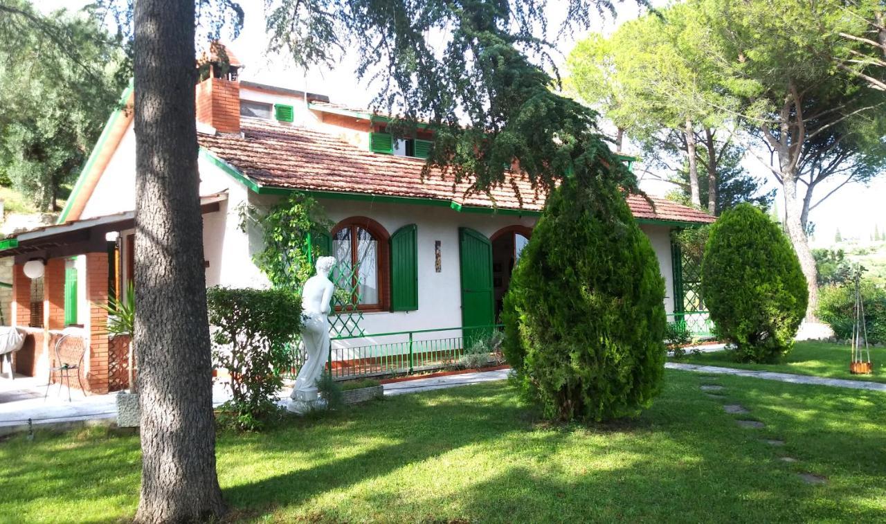 I Pini House Villa Magione Bagian luar foto