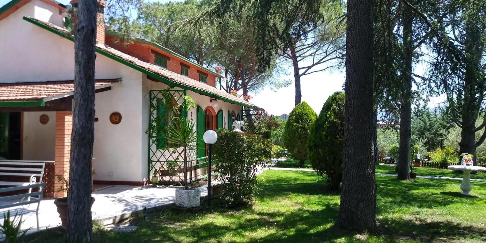 I Pini House Villa Magione Bagian luar foto