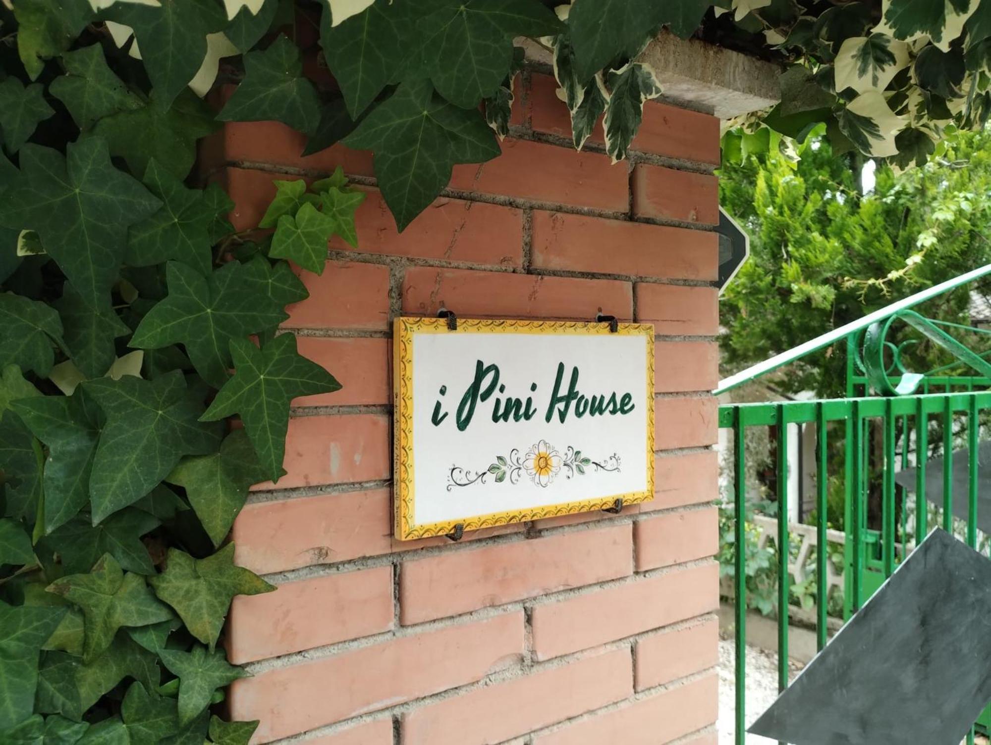 I Pini House Villa Magione Bagian luar foto